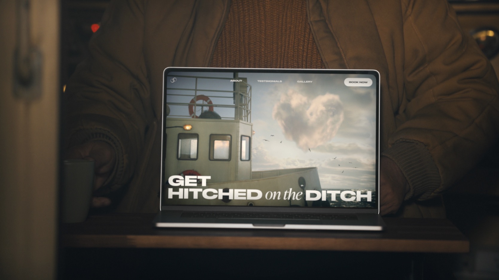 Squarespace launches new brand campaign uniting two nations across “The Ditch”